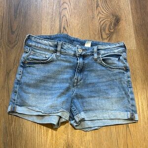 3 for $15! H&M Blue Cuffed Jean Shorts